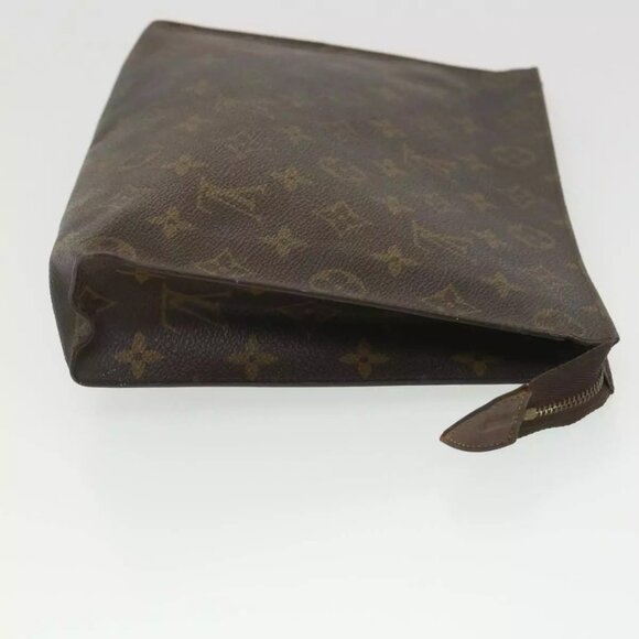 LOUIS VUITTON Monogram Poche Toilette 26 Pouch - Picture 13 of 16
